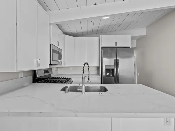 4972-76 54th Street - 4976