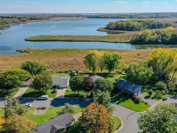 6601 Lani Ln, Mc Farland, WI 53558