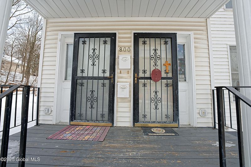 4th image of 800 3rd Street