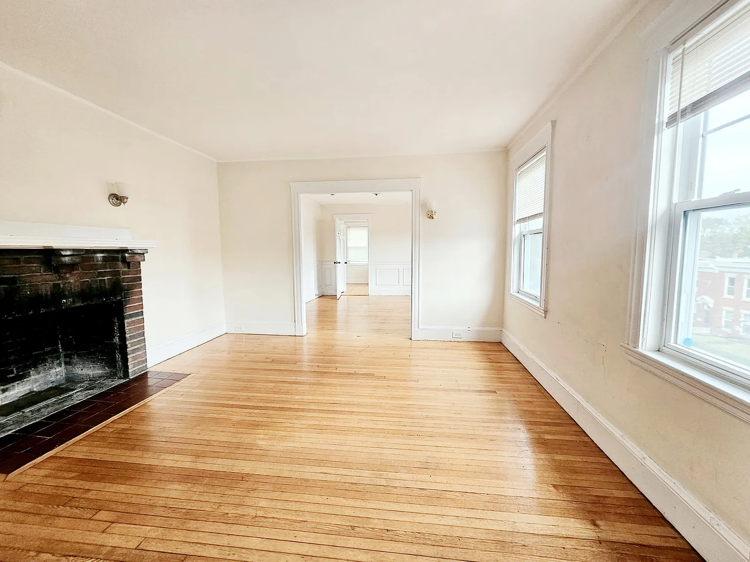 5 bed, 3.0 bath, 1700 sqft, $6,000 — Photo 4