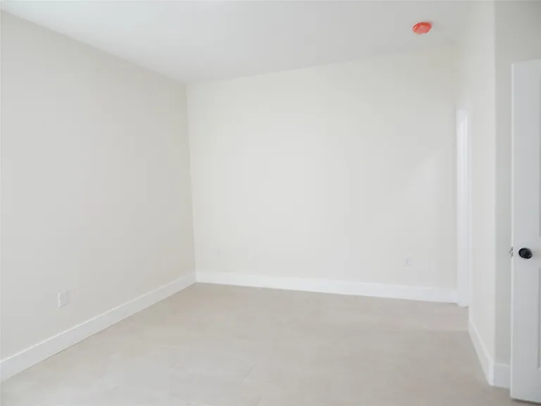 16963 W Juneau — Photo 23