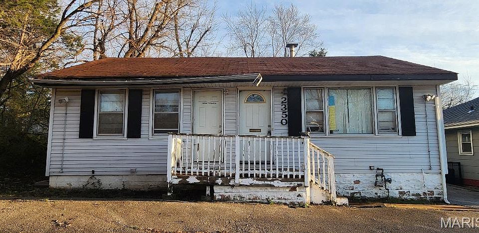 1st image of 2350 Chambers Rd