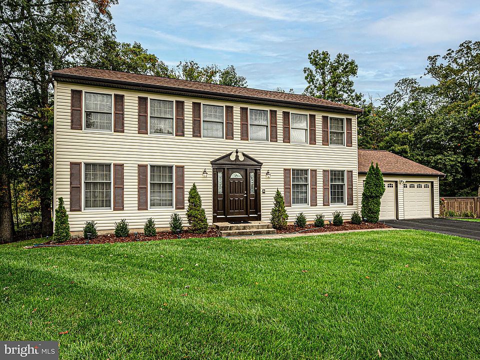 1st image of 117 Caragana Ct