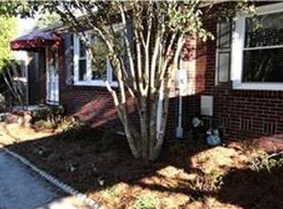 1225 Fort Dr, Hanahan, SC 29410