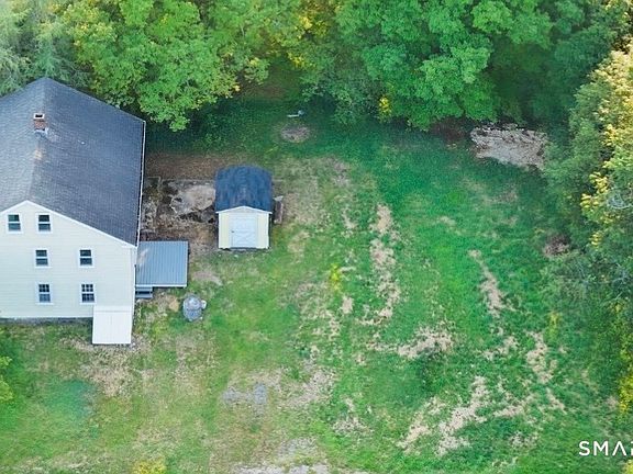 3rd image of 121 Clarks Falls Road