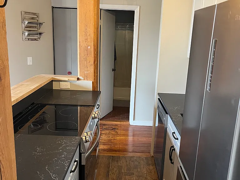 222 Williams St E #310 — Photo 9