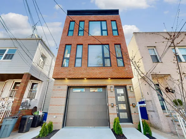 220 Freeman Avenue image 45 of 47