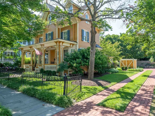 645 Hughes St, Cape May, NJ 08204