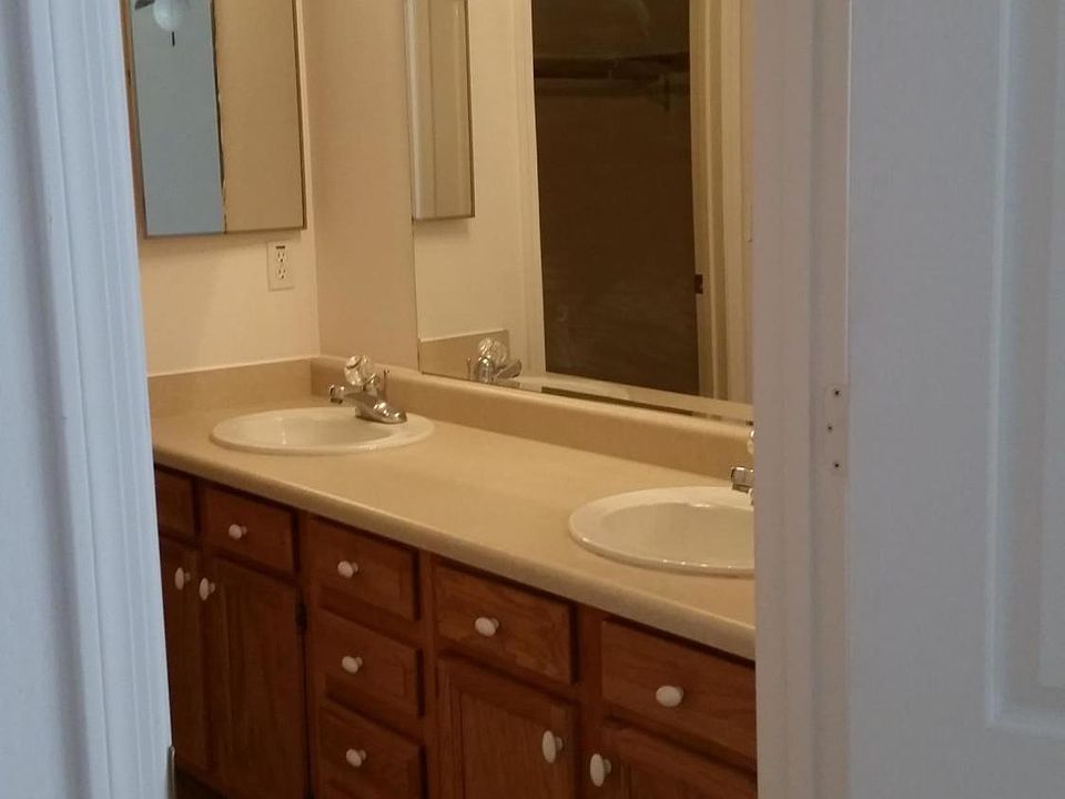 1st image of 3915 N Del Monte Dr