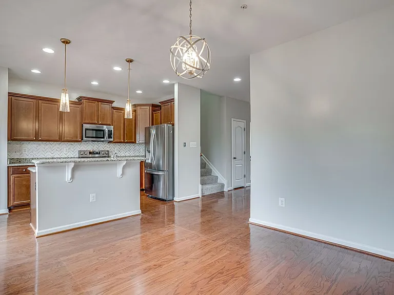 2895 Sedgemore Pl — Photo 9