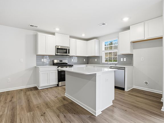 7th image of this home