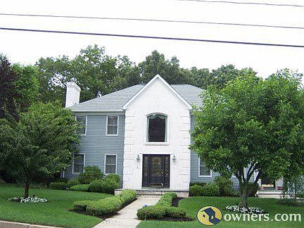 Immaculate 4 Bedroom Colonial