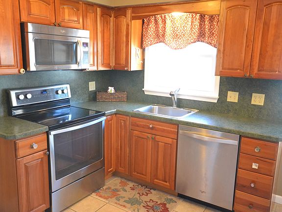 3rd image of 2180 Adler Ln