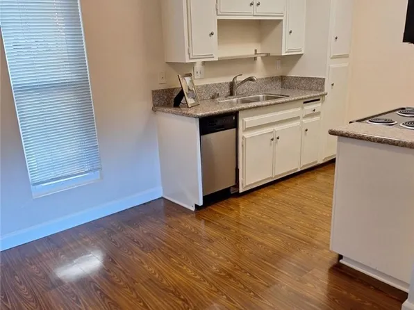 1000 W Macarthur Blvd APT 101, Santa Ana, CA 92707