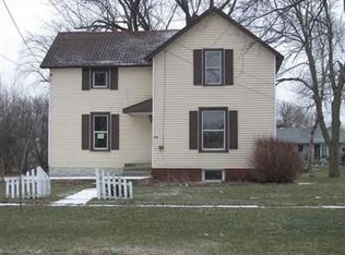 106 E Lake St, Ashkum, IL 60911