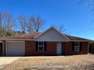 121 Viola Ct, Raeford, NC 28376