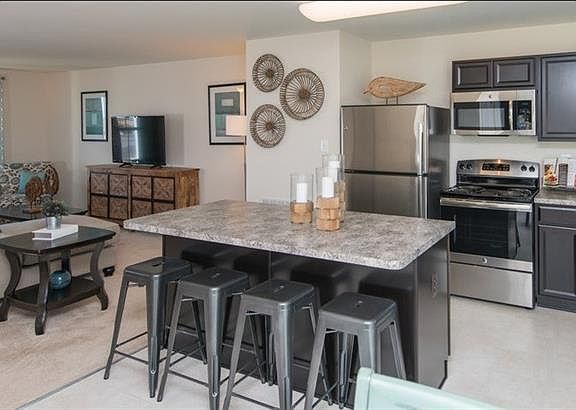 4th image of 8680 Alizarin Ave