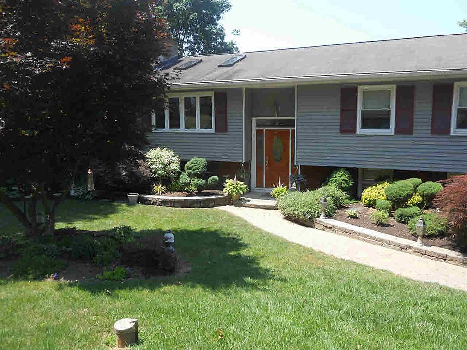 1st image of 163 Shore Dr