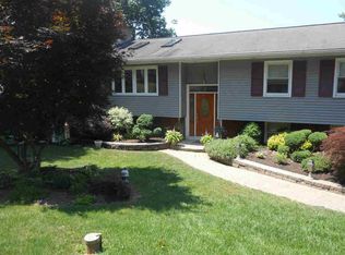 163 Shore Dr, New Windsor, NY 12553