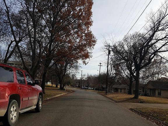 5th image of 515 N McKown Ave