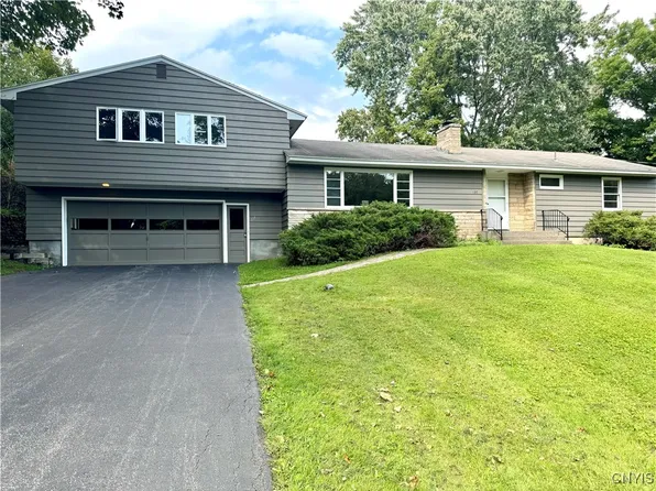137 Fairfield St, Fayetteville, NY 13066