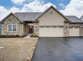 7501 Peppergrass Xing, Maumee, OH 43537