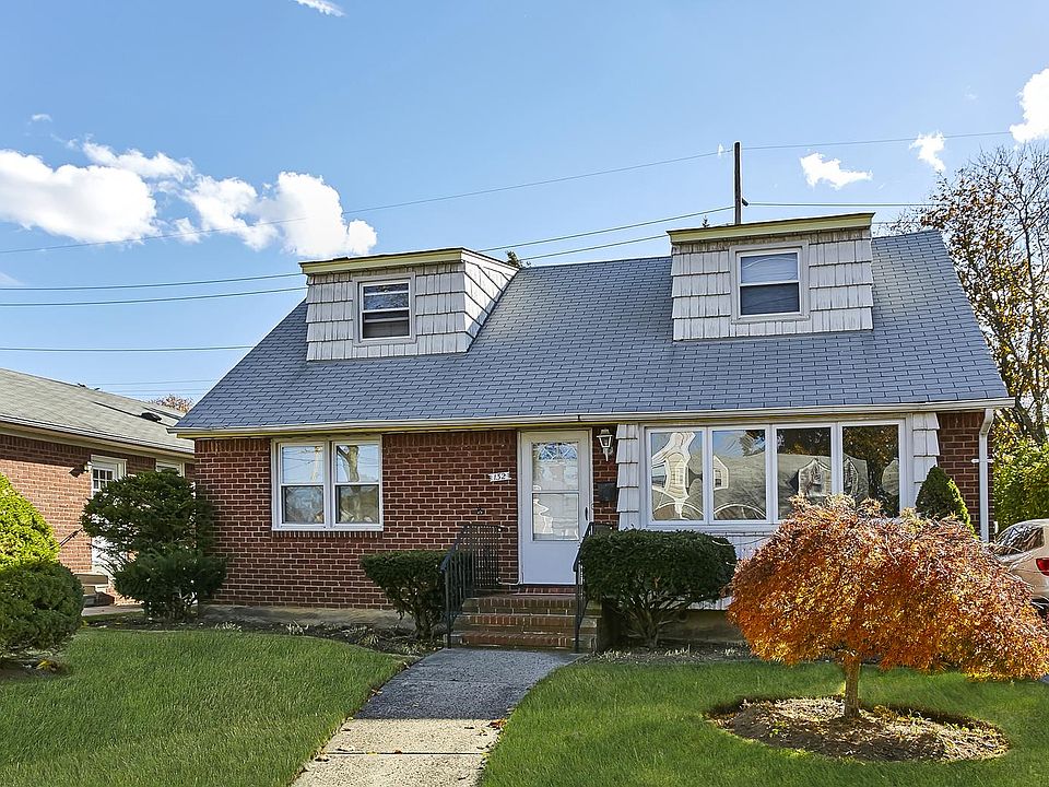 1st image of 132 Atlantic Ave