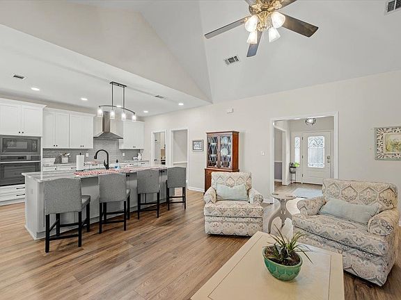 2nd image of 3013 Killearn Pointe Ct