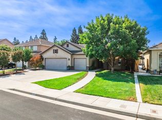 1936 Decatur Ave, Clovis, CA 93611