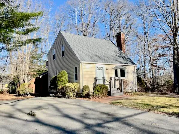 827 Santuit-Newtown Road, Marstons Mills, MA 02648