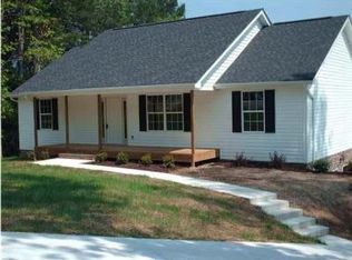 134 Cheatham Ave, Chickamauga, GA 30707
