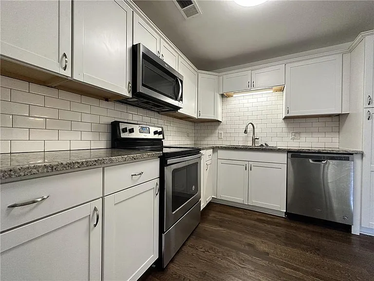 503 Concord Woods Dr SE — Photo 11