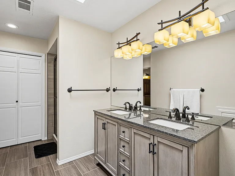 7009 Pala Mesa Ct NE — Photo 11