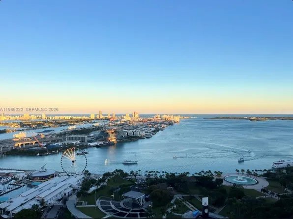 253 NE 2nd St APT 3903, Miami, FL 33132