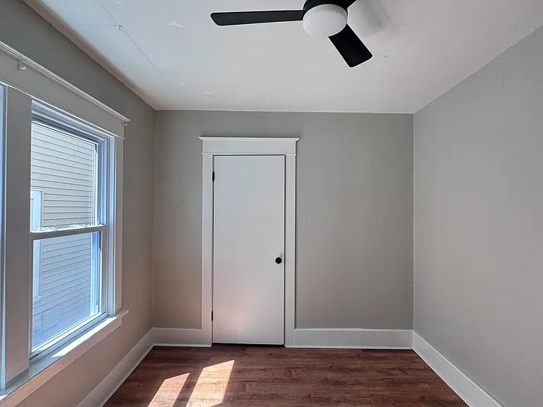 30 Custer St #1 — Photo 14