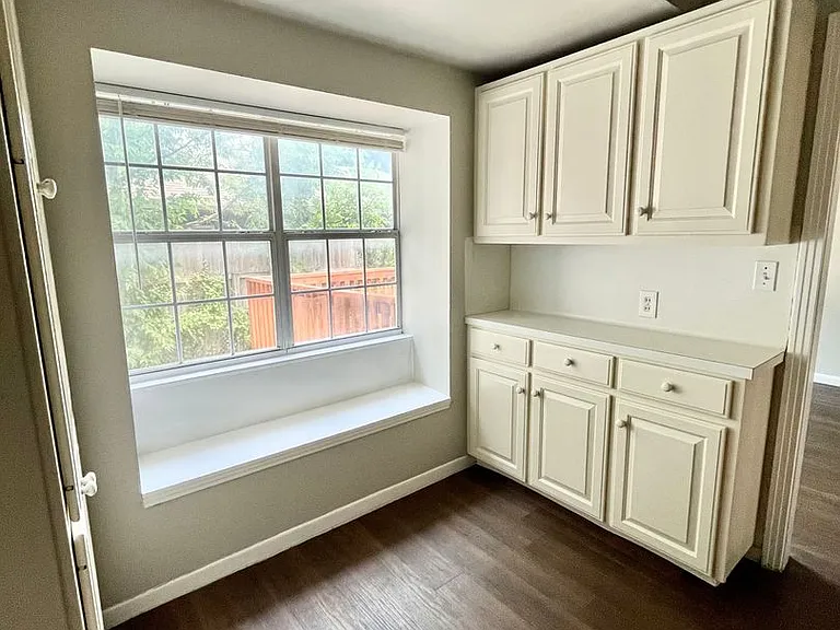 5101A Guadalupe St W — Photo 10