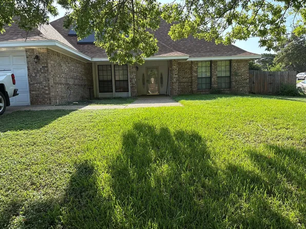 800 Doubles Ct, Harker Heights, TX 76548