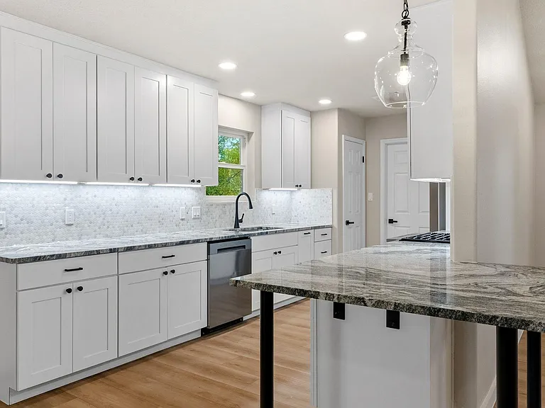 900 Morgan Hill Dr — Photo 5