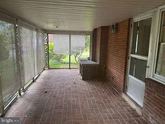 5th image of 112 Old Mill Dr
