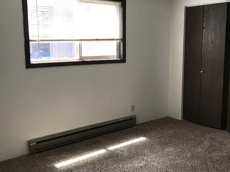 2101 S Garfield St — Photo 20