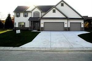 1st image of 9029 N Brandy Brook Trl