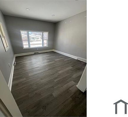1st image of 574 Thurston St