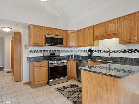 4th image of 11910 Windemere Ct APT 101