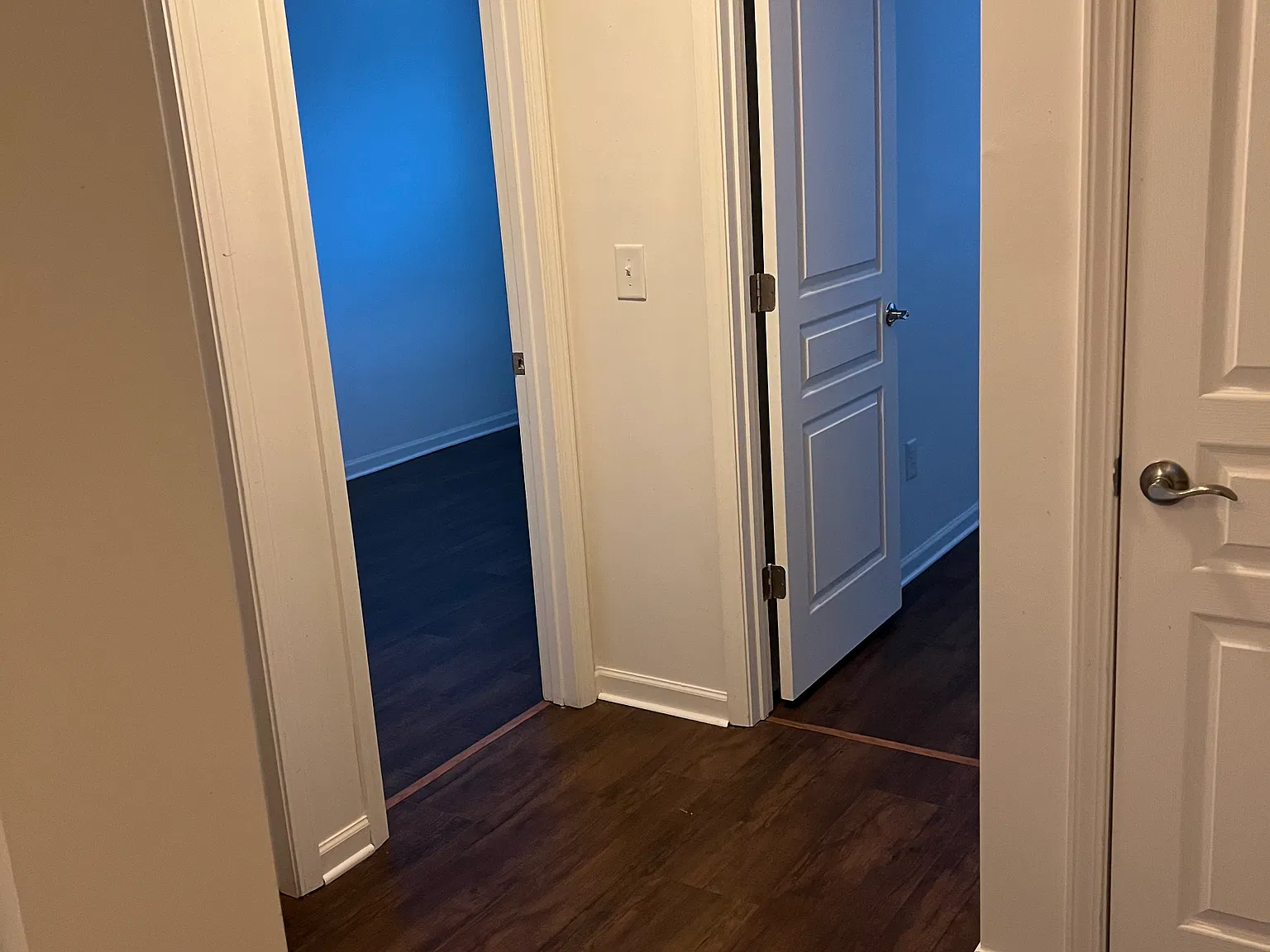 3 bed, 2073 sqft, $2,500 — Photo 2
