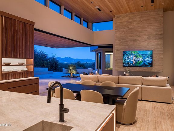 5th image of 6200 E Quartz Mountain Road