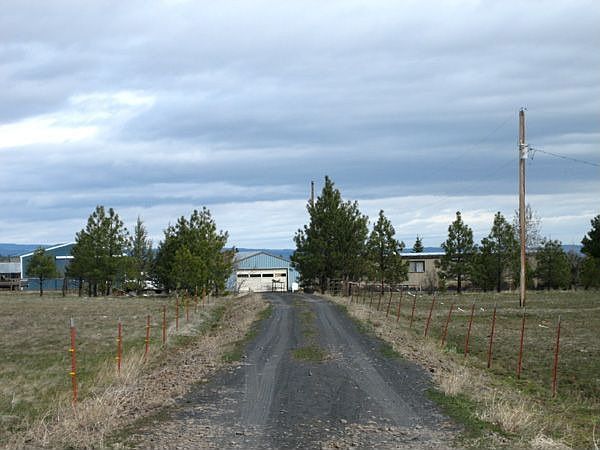 2nd image of 77907 Walters Rd