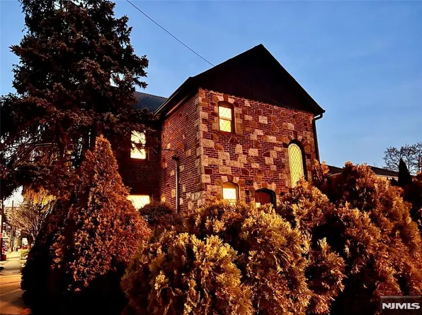 695 Palisade Ave, Cliffside Park, NJ 07010