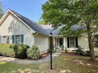 108 Oak Ridge Dr, Greenwood, SC 29649