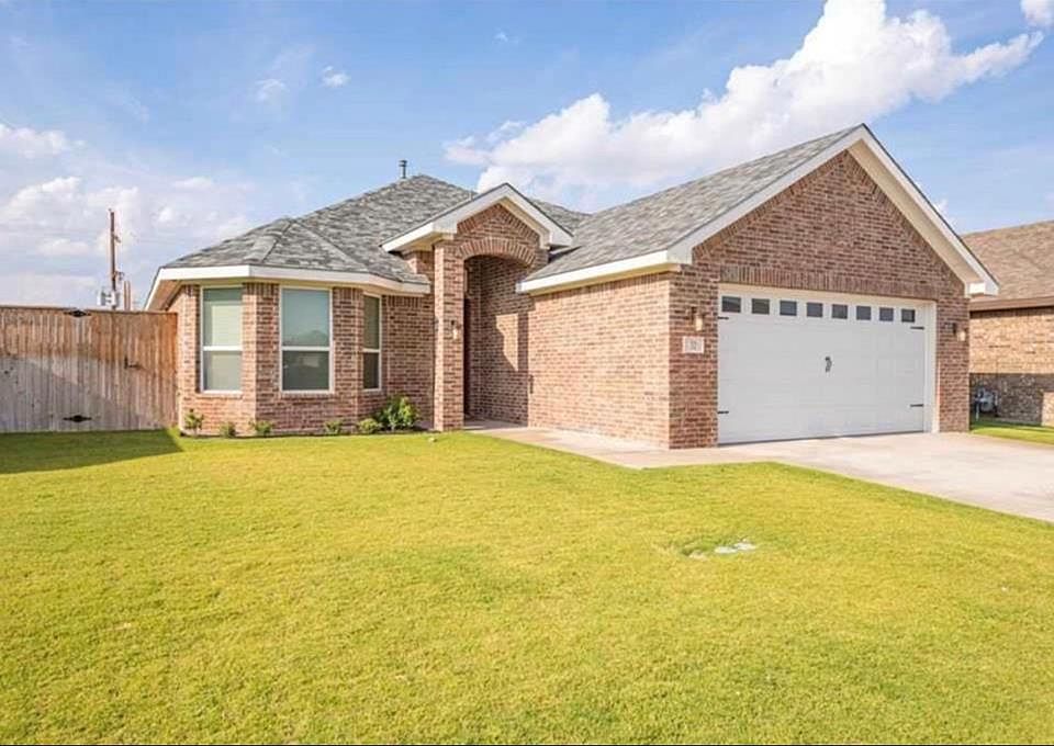 1st image of 32 Berkshire Cir
