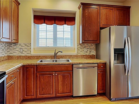 5th image of 311 Patriot Ln
